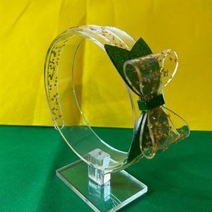 New Prettybowsbysarah BOW TIE HEADBAND, Green and gold stars